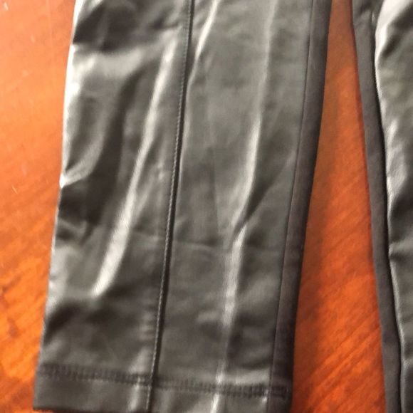 Princess Vera Wang self face faux leather legging sz 5 exposed gold back zipper - Picture 12 of 12